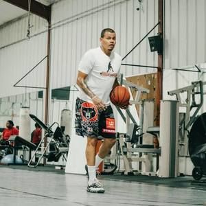 Meet your Posher, Buster